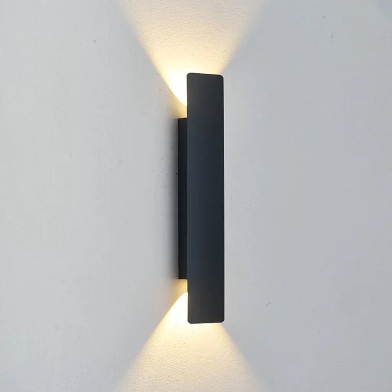 Aplique LED Lineal Exterior 18W – Luz Bidireccional